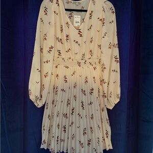 Floral Pleated Dress